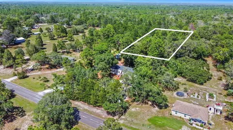 S Canna Lilly Avenue, Homosassa, FL 34446