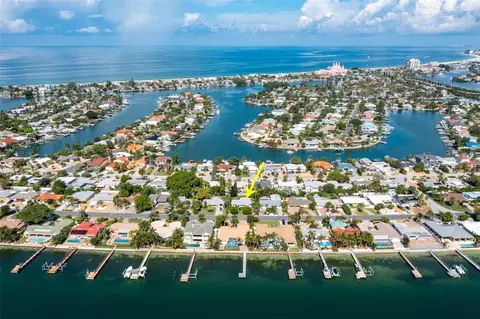 2720 E Vina Del Mar Blvd, Saint Pete Beach, FL 33706