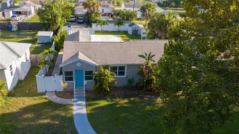 145 36th Ave NE, Saint Petersburg, FL 33704