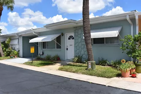 250 Rosery Rd NW #237, Largo, FL 33770