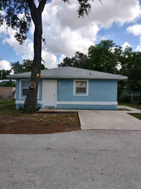 1209 8th Street Ct W, Bradenton, FL 34205