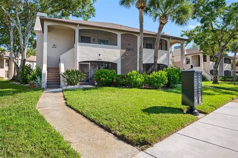 2981 Bonaventure Cir #204, Palm Harbor, FL 34684