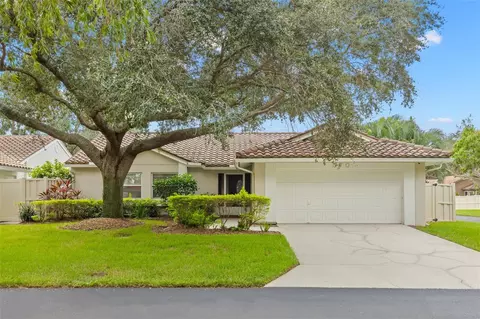 570 Quintana Pl NE, Saint Petersburg, FL 33703
