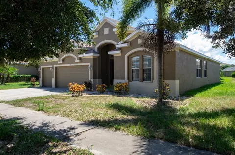 627 Tanana Fall Dr, Ruskin, FL 33570
