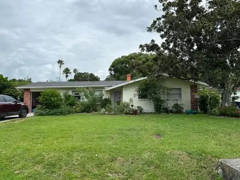 1851 East Dr, Clearwater, FL 33755