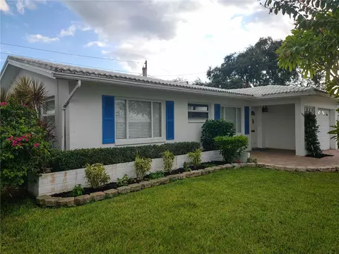 4438 101st Ave N #2, Pinellas Park, FL 33782