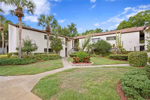 700 Starkey Rd #1011, Largo, FL 33771