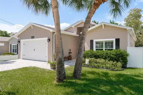 1481 12th St, Palm Harbor, FL 34683