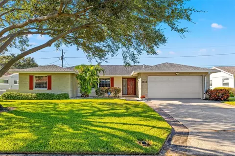 6950 14th Ave N, Saint Petersburg, FL 33710