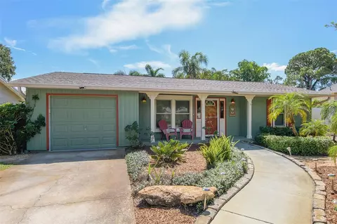 5824 24th Ave S, Gulfport, FL 33707