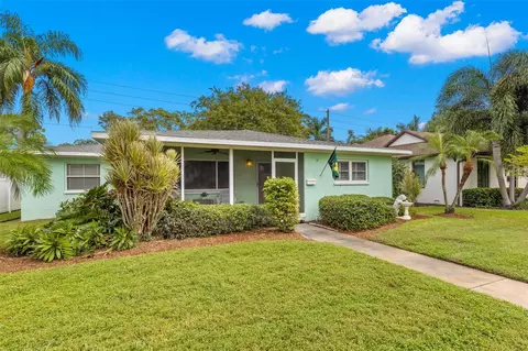 415 21st Ave NE, Saint Petersburg, FL 33704