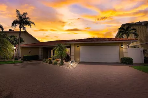 3554 Seaway Dr, New Port Richey, FL 34652