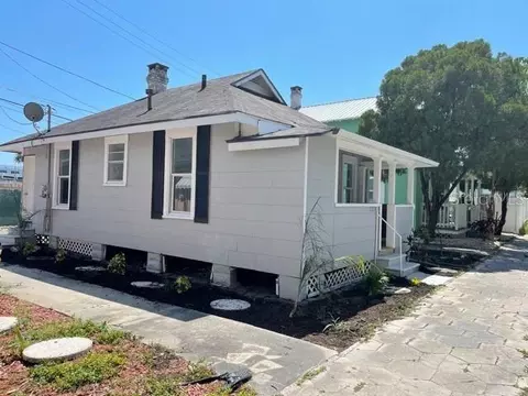 8 S Rhoda Ct S, Saint Petersburg, FL 33701