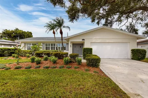6419 33rd Ave N, Saint Petersburg, FL 33710