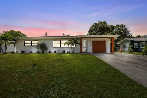 13880 Bermuda Dr, Seminole, FL 33776