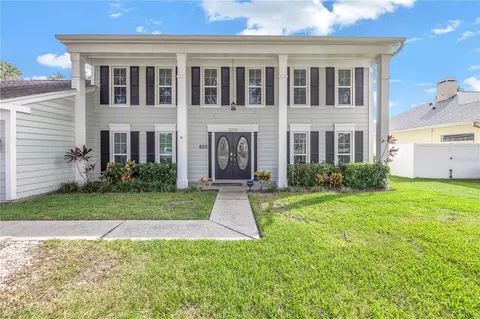 3216 Pleasant Lake Dr, Tampa, FL 33618
