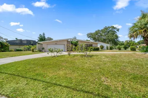 4052 Harbor Hills Dr, Largo, FL 33770