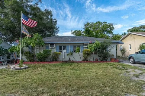 912 8th Ave SW, Largo, FL 33770