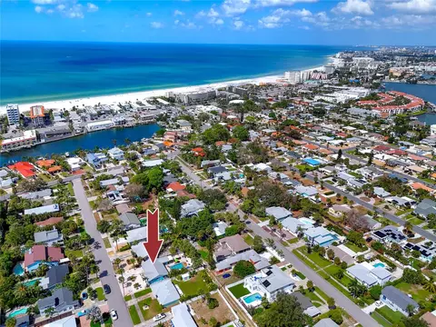 220 42nd Ave, Saint Pete Beach, FL 33706