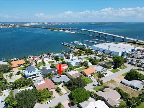 219 2nd St W, Tierra Verde, FL 33715