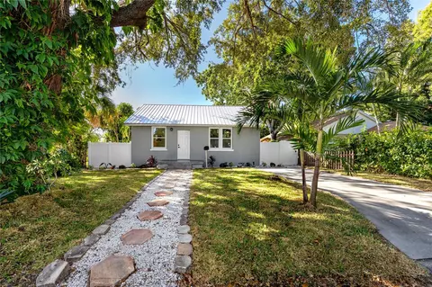 1720 27th Ave N, Saint Petersburg, FL 33713