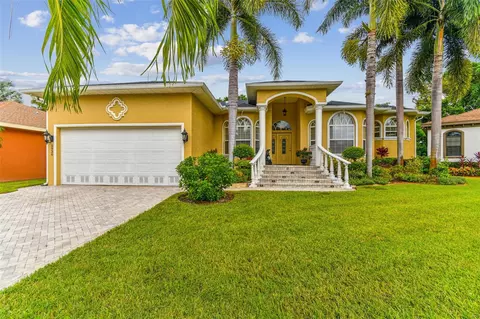 5930 30th Ct S, Saint Petersburg, FL 33712