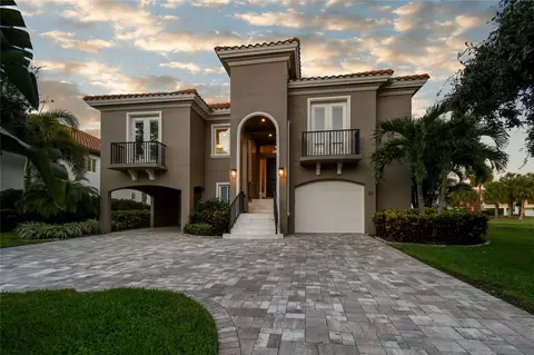 10 Bayfront Ct S, Saint Petersburg, FL 33711