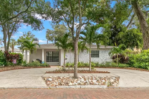 871 20th Ave N, Saint Petersburg, FL 33704