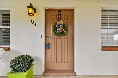 650 Pinellas Point Dr S #124, Saint Petersburg, FL 33705