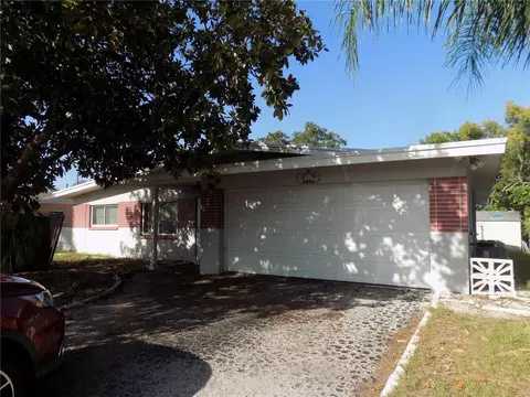 8664 118th Way, Seminole, FL 33772