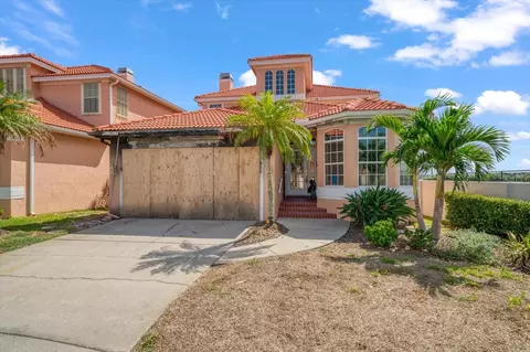 230 Sand Key Estates Dr, Clearwater Beach, FL 33767