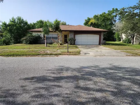 8512 Seeley Ln, Hudson, FL 34667