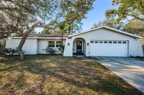 1100 E Lime St, Tarpon Springs, FL 34689