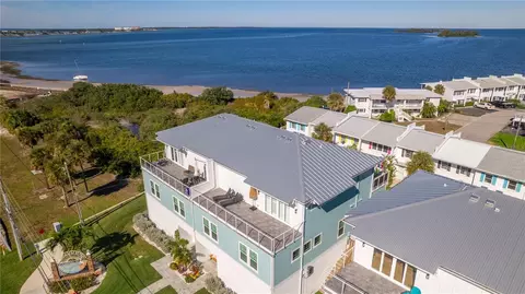 234 Causeway Blvd, Dunedin, FL 34698