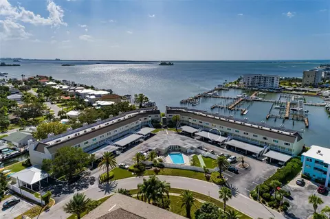 433 S Paula Dr #12, Dunedin, FL 34698