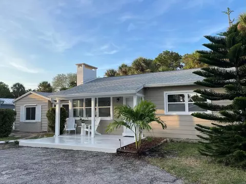 220 40th Ave, Saint Pete Beach, FL 33706