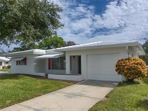 9961 34th Way N #4, Pinellas Park, FL 33782