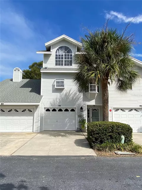 11722 Currie Ln #D2, Largo, FL 33774