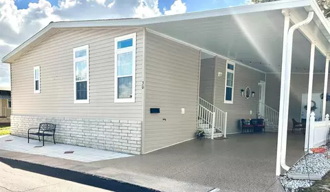 30 Thatch Palm St W #30, Largo, FL 33770