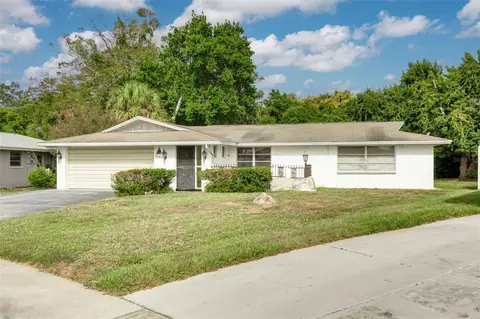 5651 Chapman Dr, New Port Richey, FL 34652