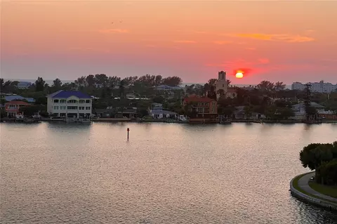 7902 Sailboat Key Blvd S #601, South Pasadena, FL 33707