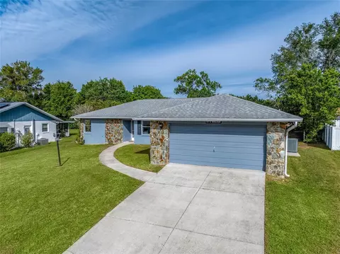 137 W Royal Fern Pl, Beverly Hills, FL 34465