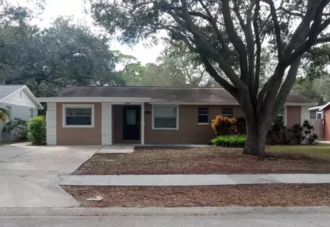 13056 120th St, Seminole, FL 33778
