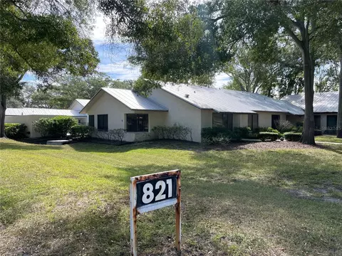 821 3rd Ave SW #1, Largo, FL 33770