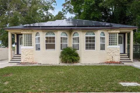 1721 Highland St S, Saint Petersburg, FL 33701