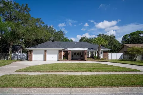 8639 Maidstone Ct, Seminole, FL 33777