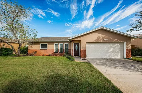 11841 108th Ct, Seminole, FL 33778