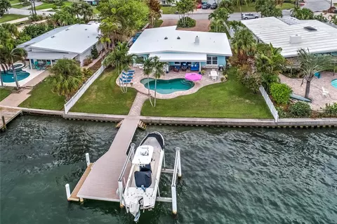 45 Dolphin Dr, Treasure Island, FL 33706