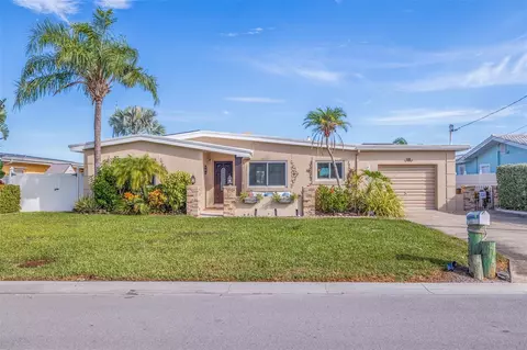 348 La Hacienda Dr, Indian Rocks Beach, FL 33785