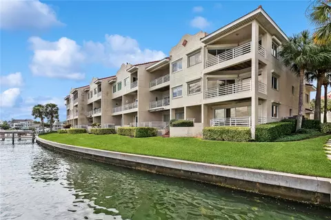 4659 Mirabella Ct, Saint Pete Beach, FL 33706